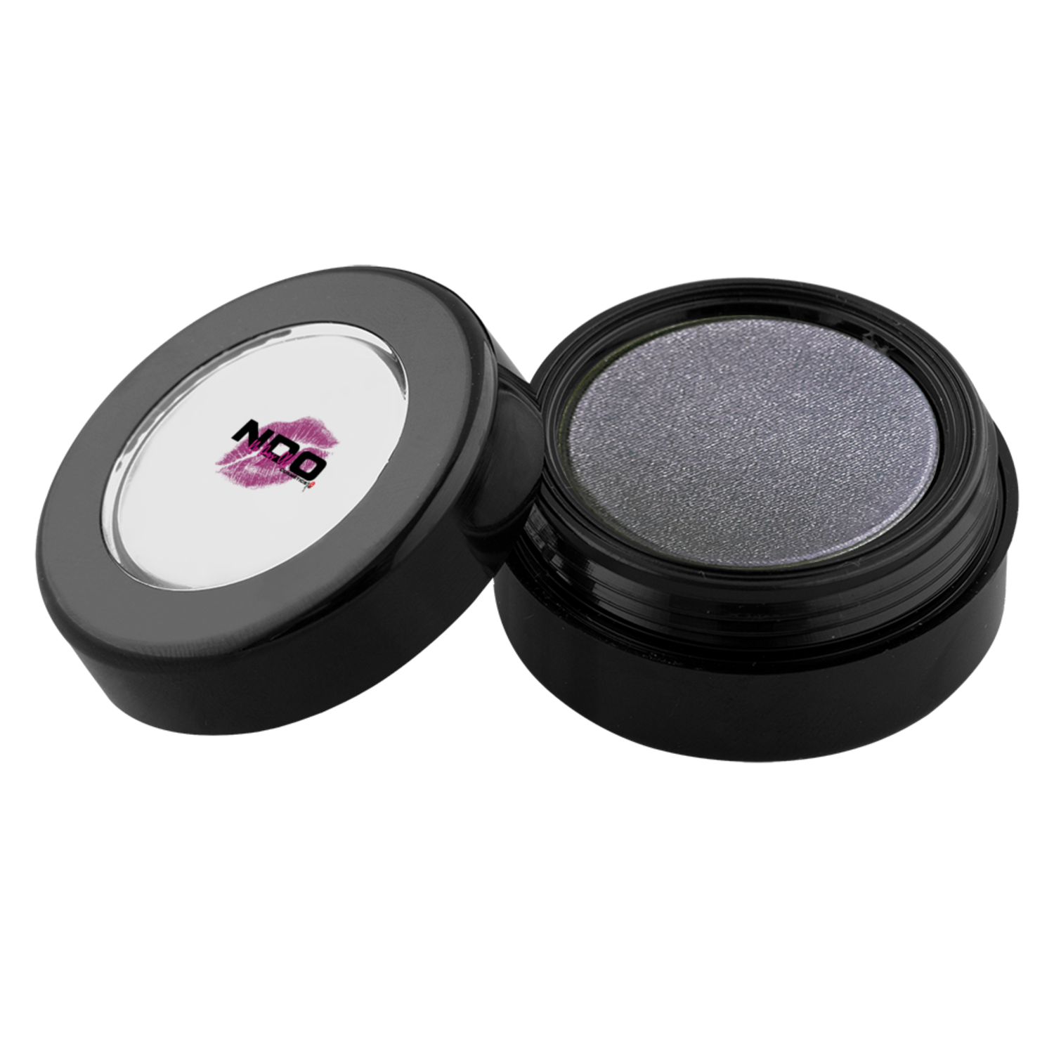 viaGlamour image of a extreme-eyeshadow